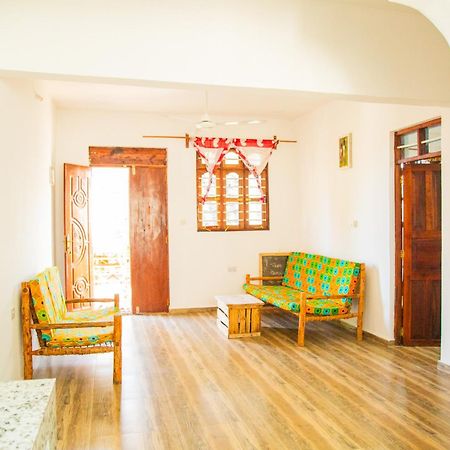 Pamoja Beach Stays Hotel In Jambiani 江比阿 外观 照片