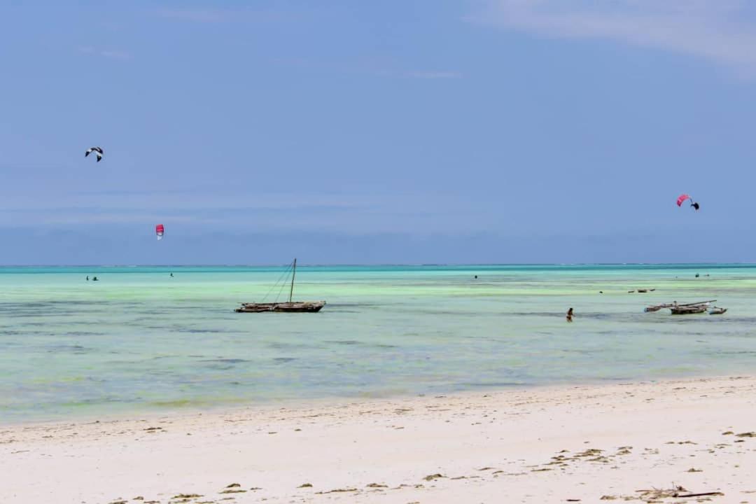 Pamoja Beach Stays Hotel In Jambiani 江比阿 外观 照片