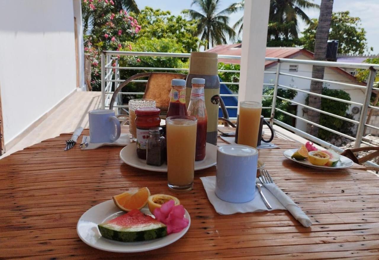 Pamoja Beach Stays Hotel In Jambiani 江比阿 外观 照片