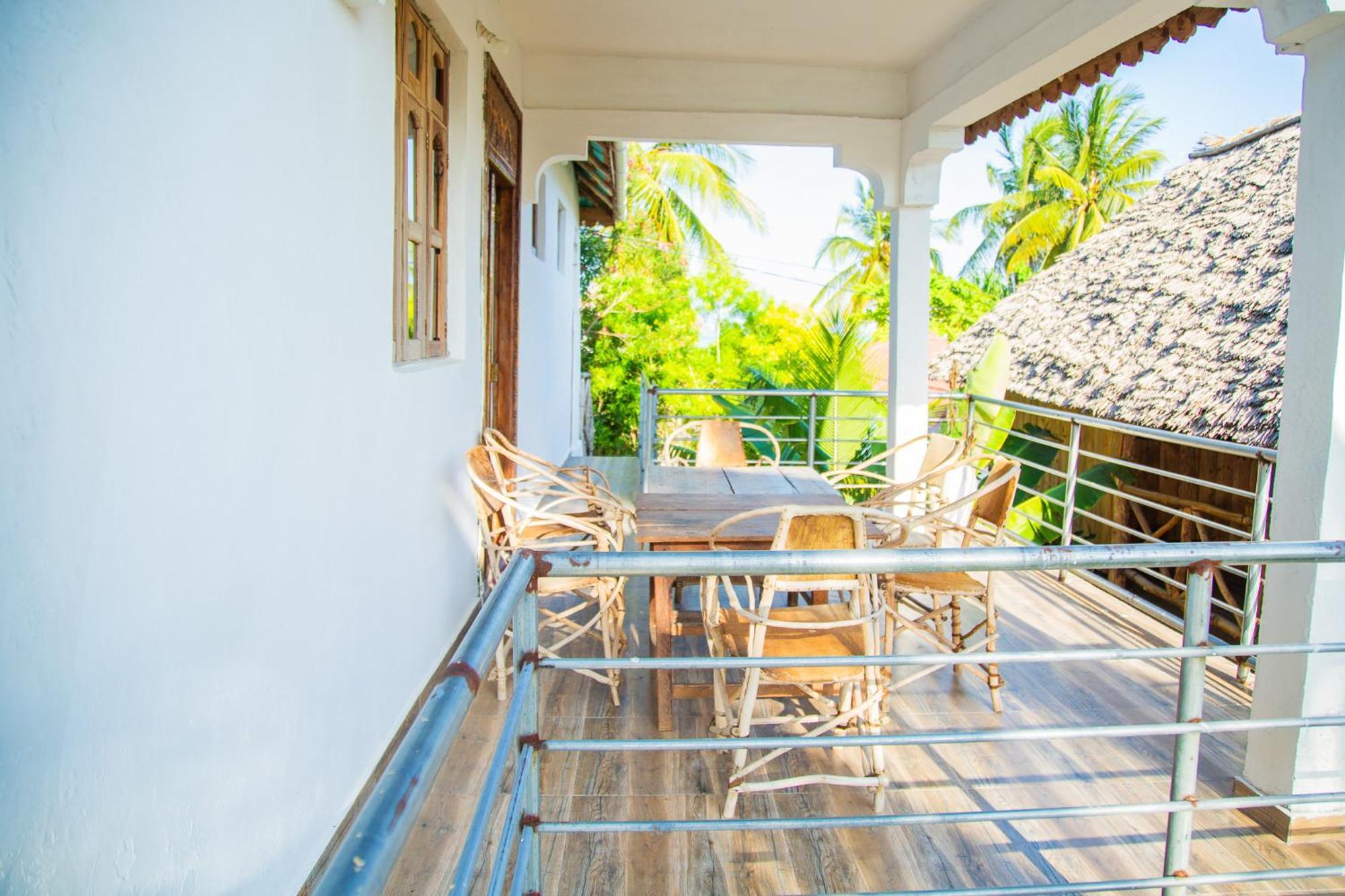 Pamoja Beach Stays Hotel In Jambiani 江比阿 外观 照片